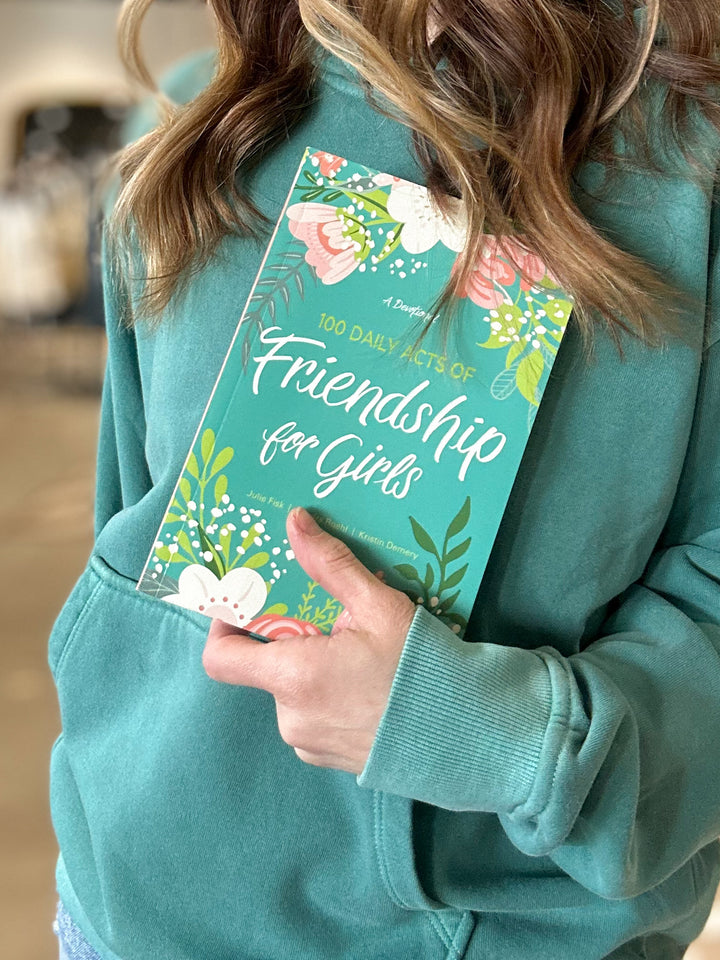 100 Daily Acts of Friendship for Girls - The Ruth Experience